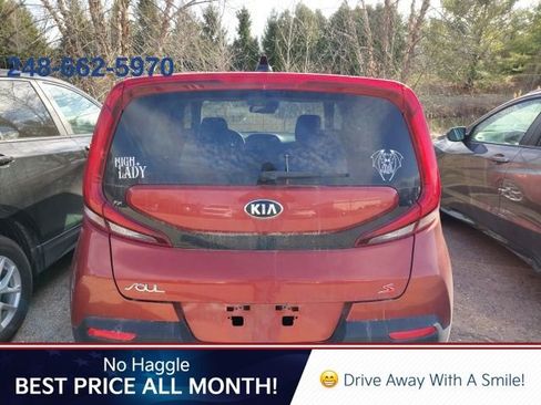 Used 2021 Kia Soul S image 3
