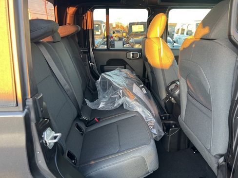 New 2026 Jeep Gladiator Sport image 13