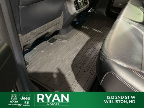 Used 2024 Ford F250 Lariat w/ Sport Appearance Package image 40