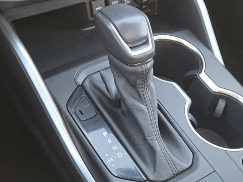 Used 2021 Toyota Highlander XLE image 31