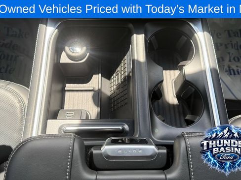 Used 2025 Ford Expedition Max Platinum w/ Stealth Performance Package AWD/4WD image 22