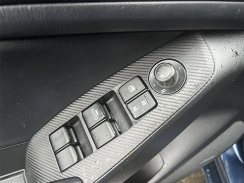 Used 2014 MAZDA MAZDA3 i Grand Touring image 12