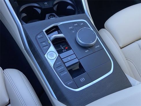 Certified 2023 BMW 330i xDrive Sedan w/ Convenience Package image 24