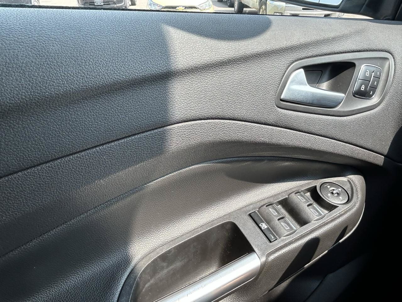 Used 2016 Ford Escape Titanium w/ Equipment Group 301A AWD/4WD image 27