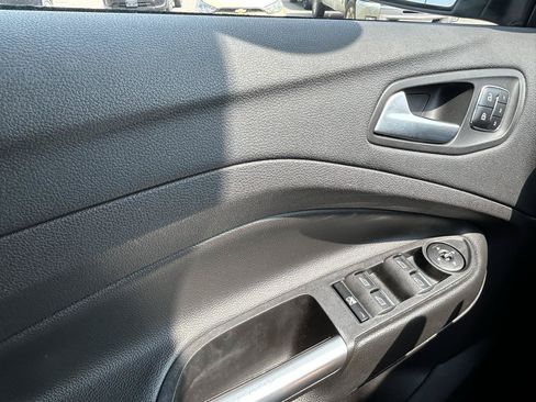 Used 2016 Ford Escape Titanium w/ Equipment Group 301A AWD/4WD image 27