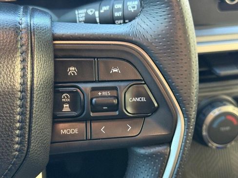 Used 2025 Toyota 4Runner SR5 image 21