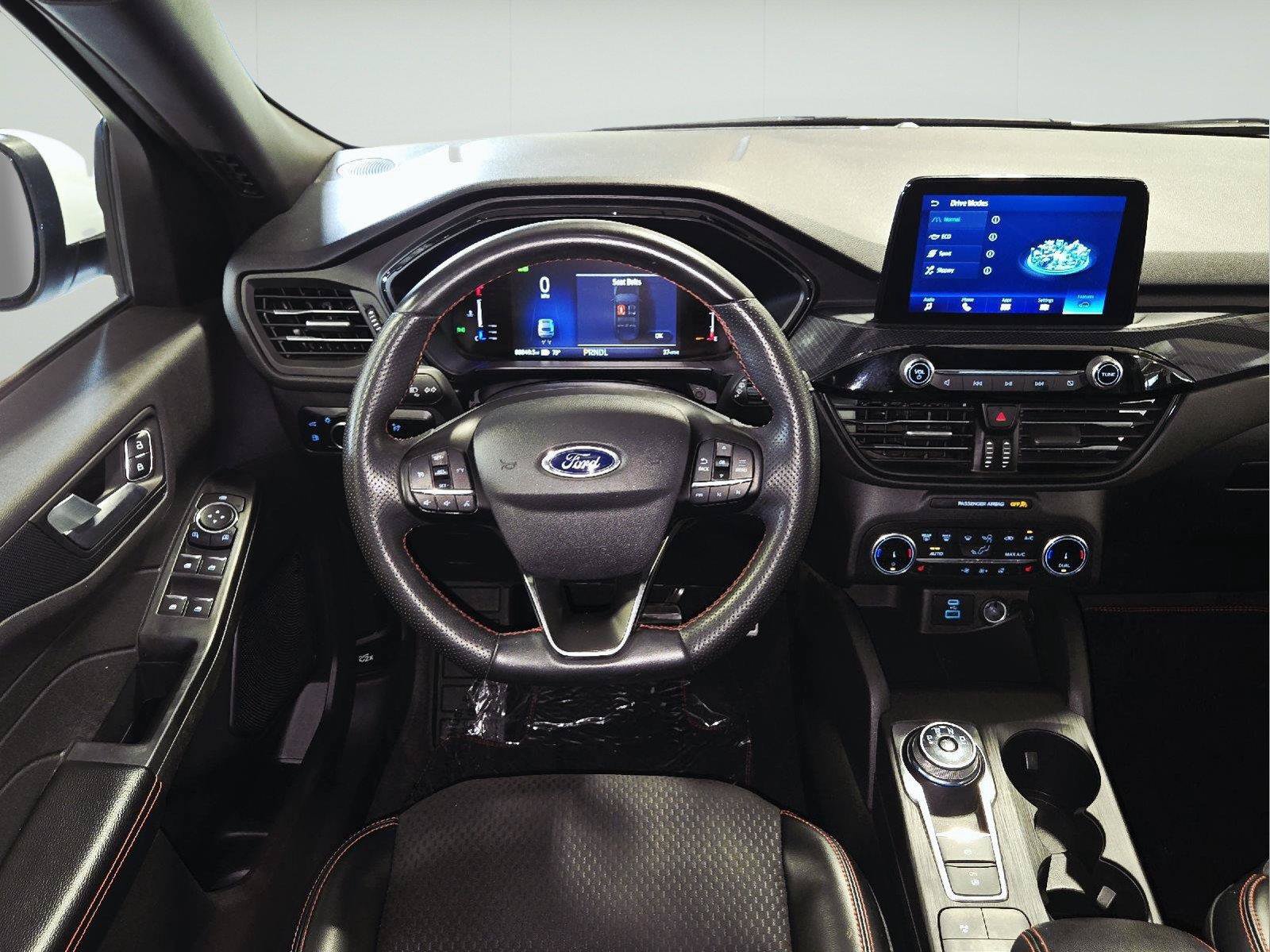 Certified 2023 Ford Escape ST-Line Select AWD/4WD image 34