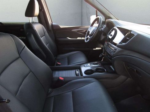 Certified 2023 Honda Passport EX-L image 9