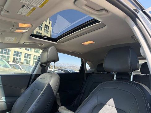 Used 2018 Hyundai Kona Limited FWD image 15