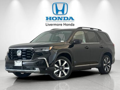 Used 2025 Honda Pilot Touring