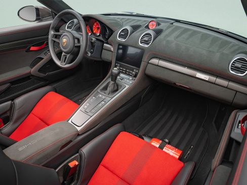 Used 2025 Porsche 718 Boxster Spyder RS RWD image 8