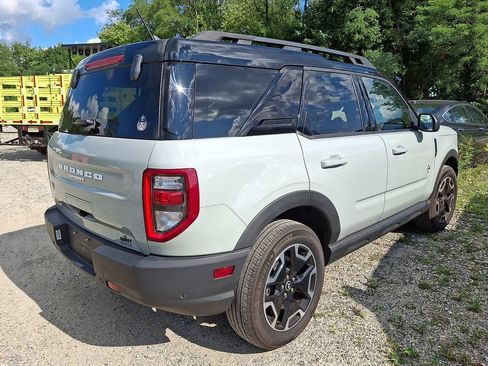 Used 2022 Ford Bronco Sport Outer Banks w/ Tech Package AWD/4WD image 4