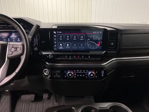 Certified 2024 GMC Sierra 1500 Elevation w/ LPO, Elevation Black Package AWD/4WD image 23