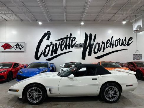 Used 1995 Chevrolet Corvette Convertible image 2