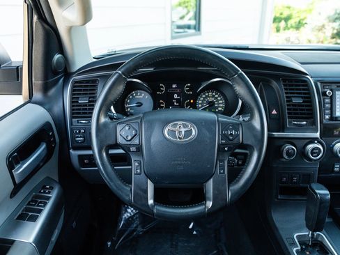 Used 2019 Toyota Sequoia Limited w/ Safety & Convenience Package AWD/4WD image 13