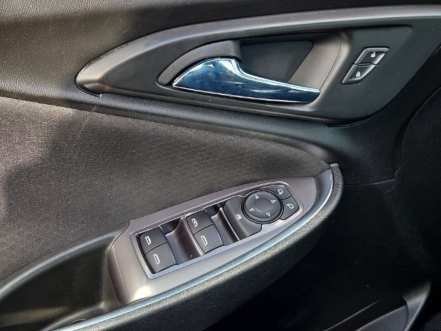 Used 2022 Chevrolet Malibu LT FWD image 14