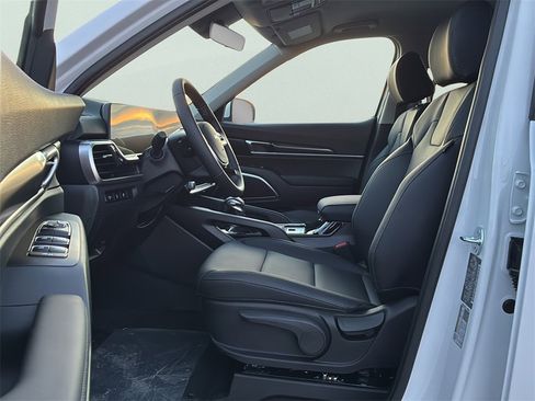 New 2025 Kia Telluride LX image 13