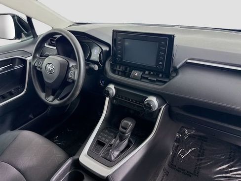 Certified 2019 Toyota RAV4 XLE AWD/4WD image 28
