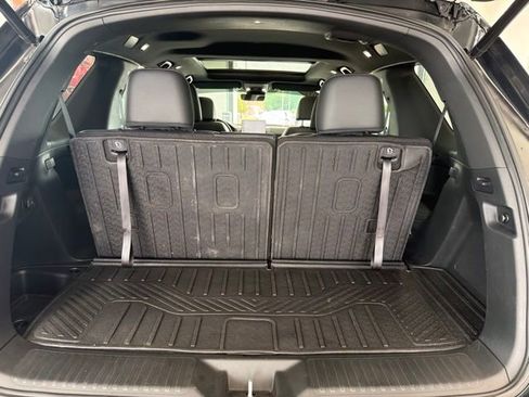 Used 2025 Honda Pilot TrailSport image 8