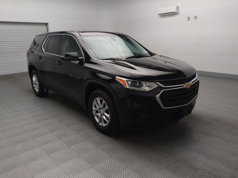 Used 2021 Chevrolet Traverse LS FWD image 13