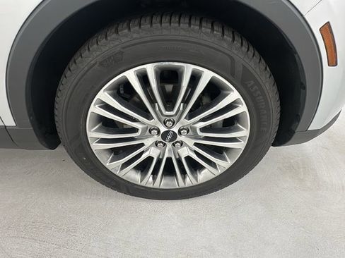 Used 2016 Lincoln MKX Reserve w/ Climate Package AWD/4WD image 9