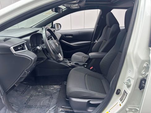 Used 2021 Toyota Corolla SE w/ SE Premium Package FWD image 16