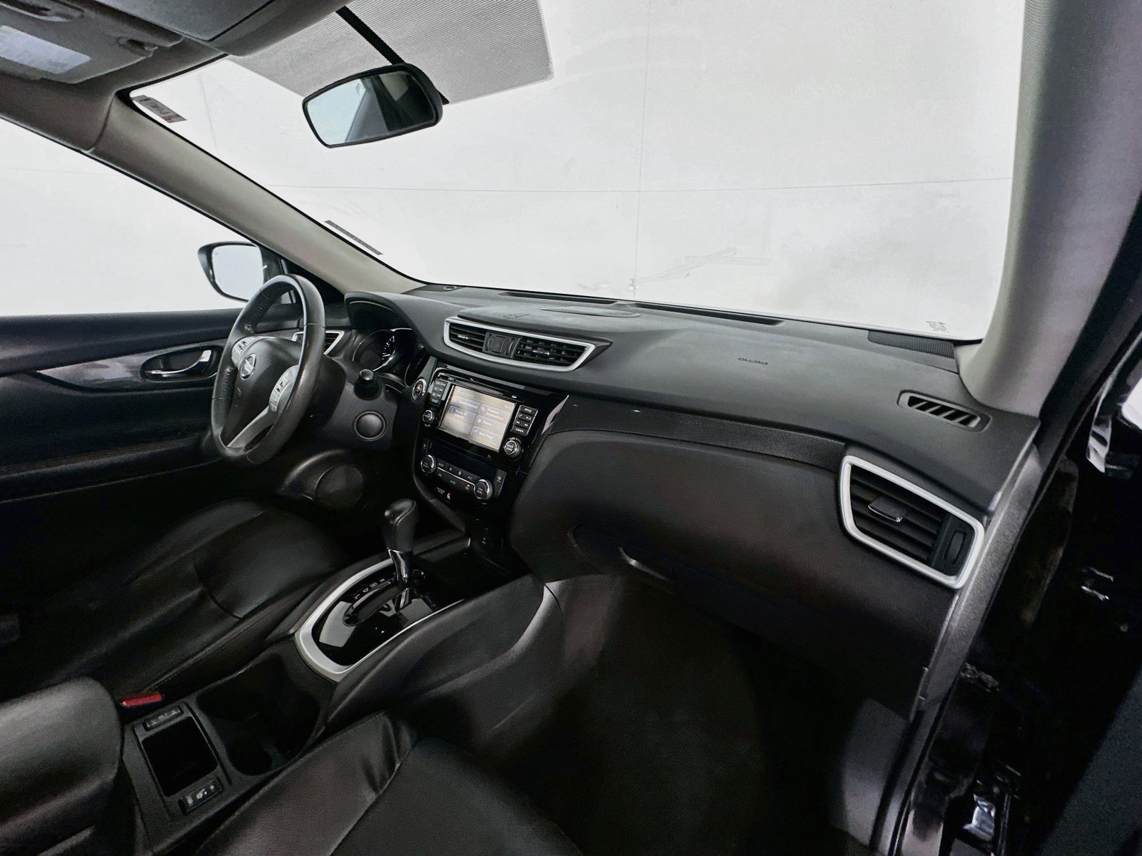 Used 2016 Nissan Rogue SL w/ SL Premium Package AWD/4WD image 29