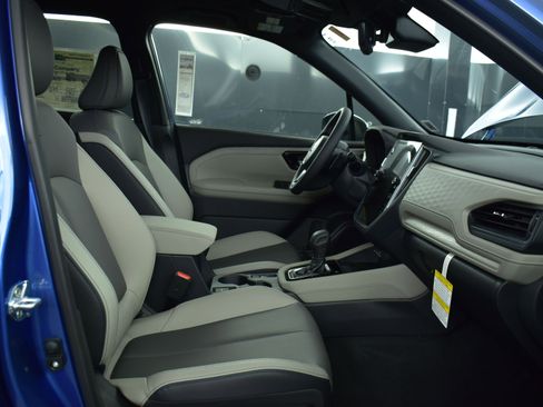 New 2025 Subaru Forester Limited image 19