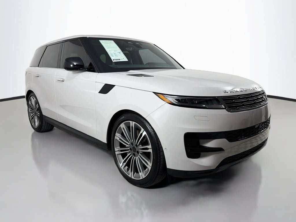 Used 2026 Land Rover Range Rover Sport SE AWD/4WD image 3