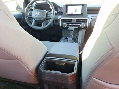 Used 2024 Toyota Tacoma SR5 image 31