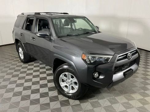 Used 2020 Toyota 4Runner SR5 Premium w/ Moonroof Package image 50