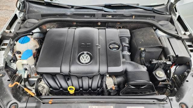 Used 2013 Volkswagen Jetta SE FWD image 22