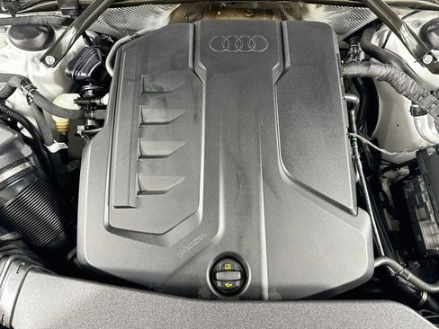 Certified 2025 Audi Q5 Premium w/ Convenience Package AWD/4WD image 28