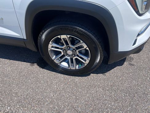 Used 2025 GMC Terrain Elevation AWD/4WD image 12