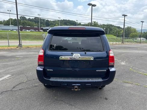 Used 2007 Toyota 4Runner SR5 AWD/4WD image 7