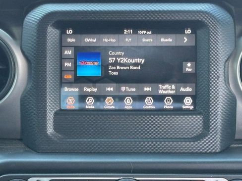 Used 2020 Jeep Gladiator Sport w/ Quick Order Package 24S image 13