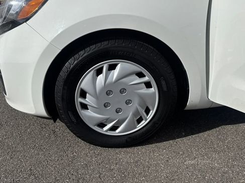 Used 2013 Kia Rio LX w/ PWR Pkg image 10