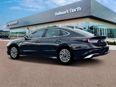 New 2025 Hyundai Sonata Limited image 4