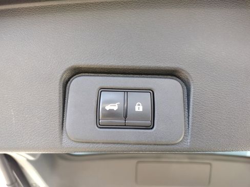 Used 2023 Nissan Rogue Platinum w/ Platinum Premium Package image 24