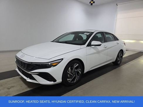 Used 2025 Hyundai Elantra SEL FWD image 1