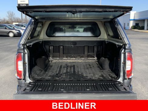 Used 2019 GMC Canyon 2WD Crew Cab w/ Convenience Package image 8