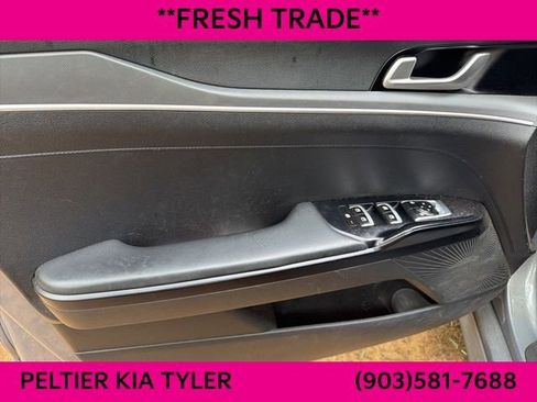 Used 2021 Kia K5 LXS FWD image 15