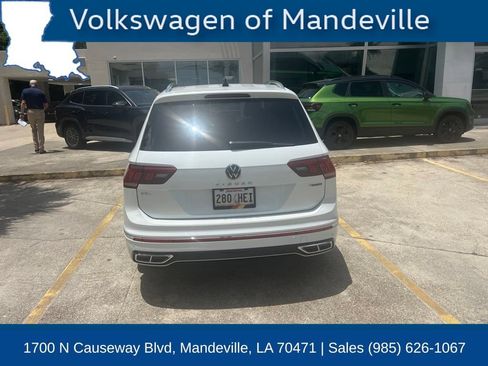 Used 2024 Volkswagen Tiguan SEL R-Line AWD/4WD image 3