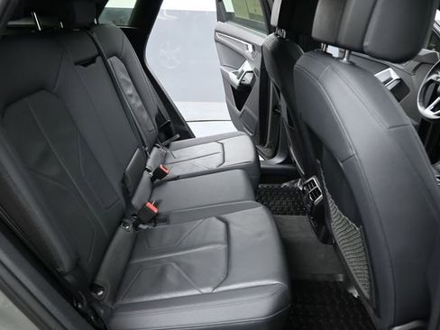 Used 2022 Audi Q3 2.0T Premium image 24