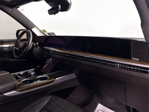 Used 2025 Cadillac Escalade Sport Platinum image 35