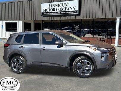 Used 2024 Nissan Rogue SV