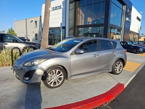Used 2011 MAZDA MAZDA3 s Grand Touring w/ Tech Pkg FWD image 6
