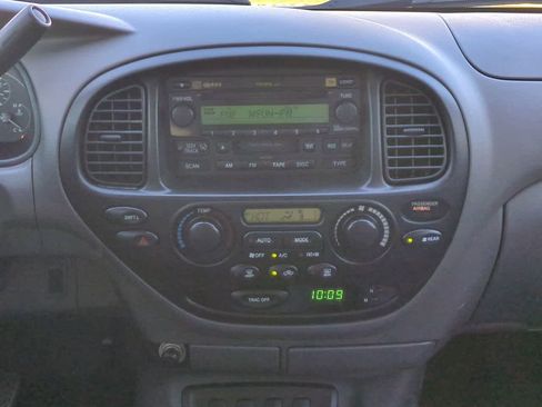 Used 2007 Toyota Sequoia SR5 image 18