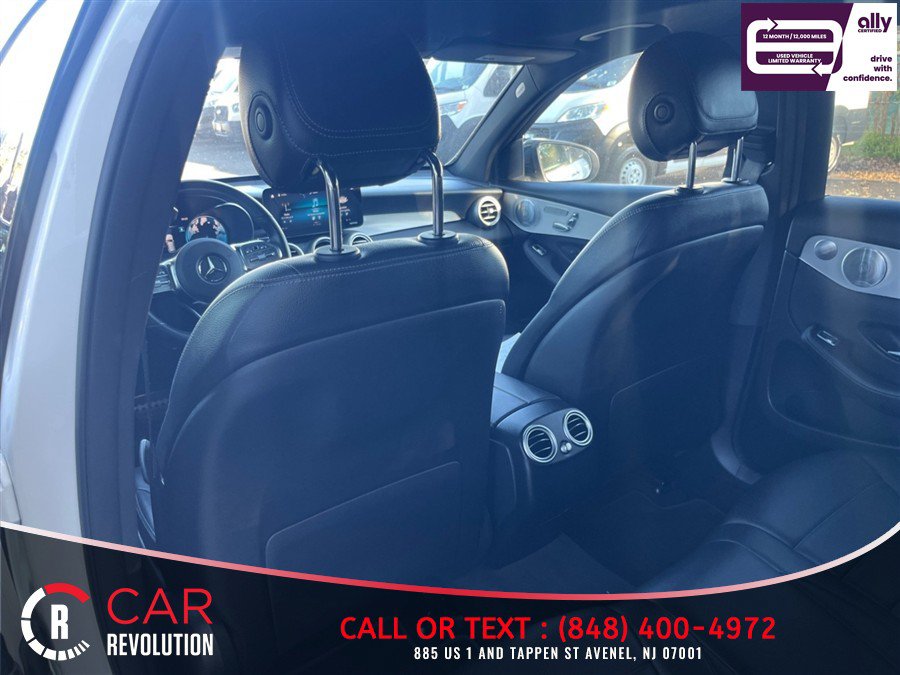 Used 2020 Mercedes-Benz GLC 300 4MATIC image 32