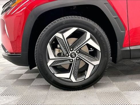 Used 2023 Hyundai Tucson Limited AWD/4WD image 10